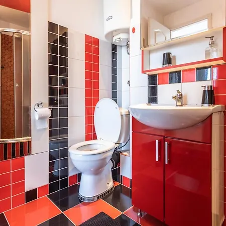 Spacious Loft With One Bedroom And A Big Terrace Appartamento Belgrado