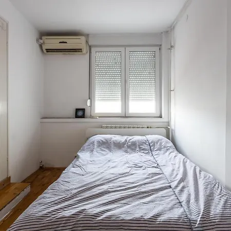 Appartamento Spacious Loft With One Bedroom And A Big Terrace Belgrado
