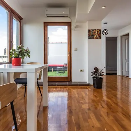 Apartment Spacious Loft With One Bedroom And A Big Terrace